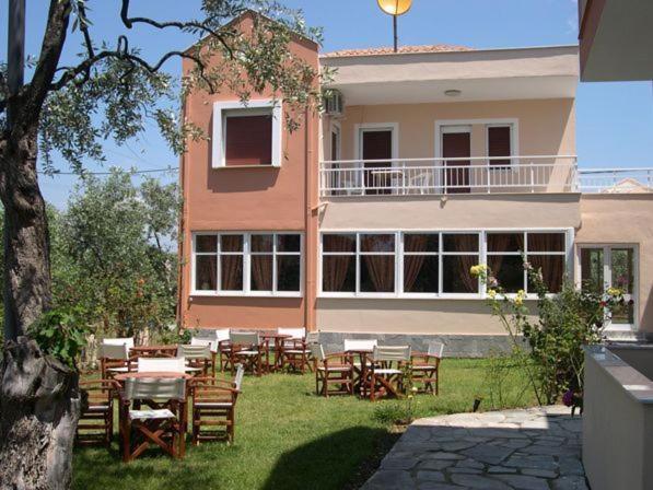 Amarilia Aparthotel Skala Rachoni  Exterior photo