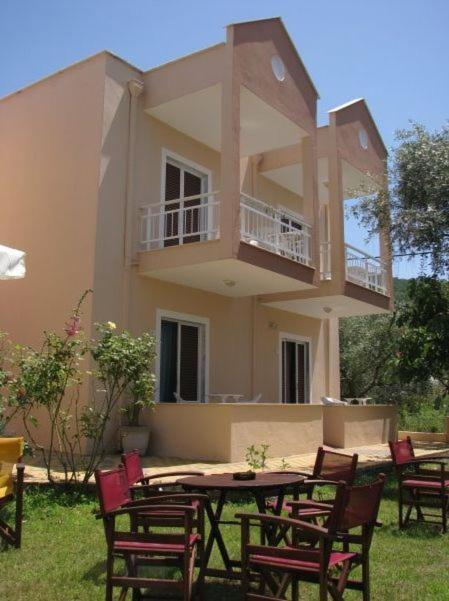 Amarilia Aparthotel Skala Rachoni  Exterior photo